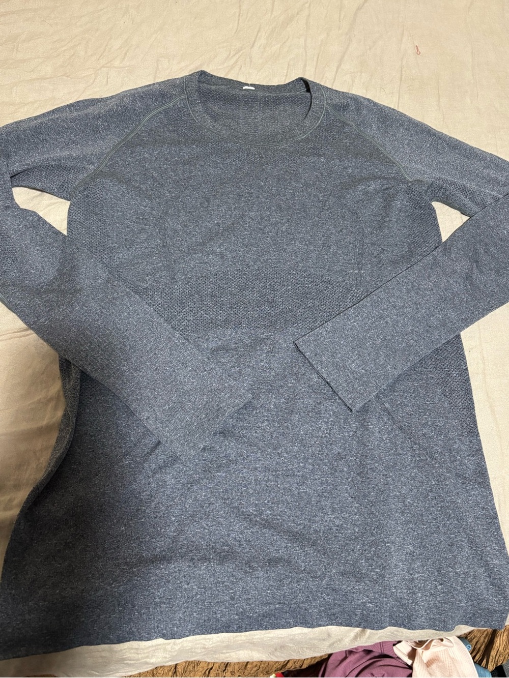 Two Lululemon long sleeve shirts size 8 - Picture 6 of 7